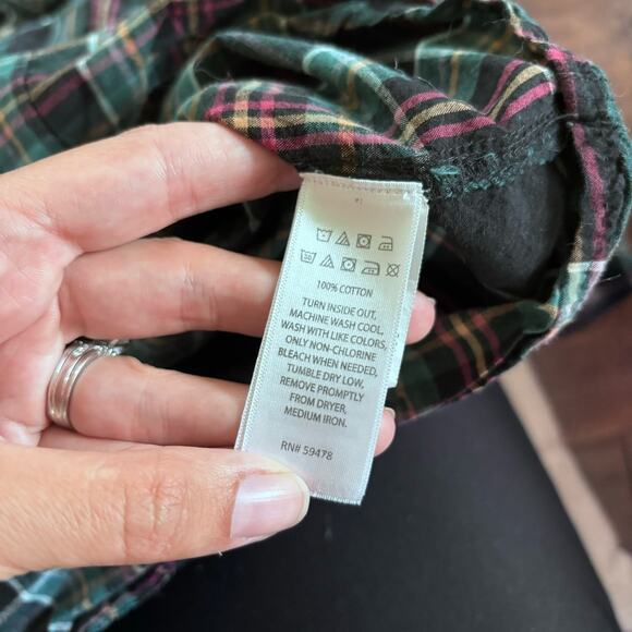 Tommy Bahama Boys Medium 7/8 Button Down Collared Shirt Green Red Plaid - Picture 3 of 6